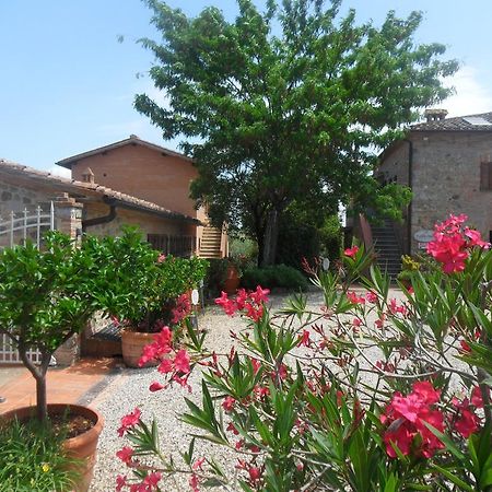 Fullino Nero Rta - Residenza Turistico Alberghiera Siena Eksteriør bilde