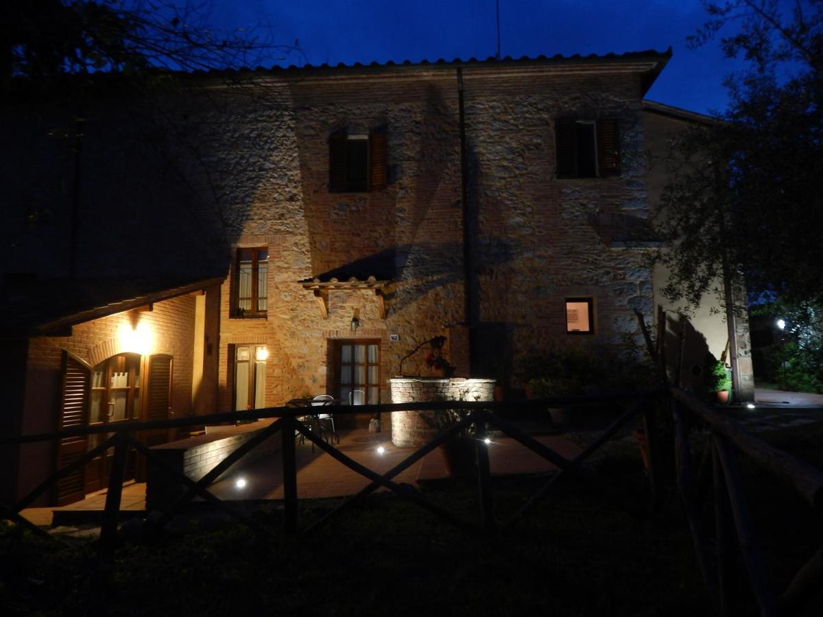 Fullino Nero Rta - Residenza Turistico Alberghiera Siena Eksteriør bilde