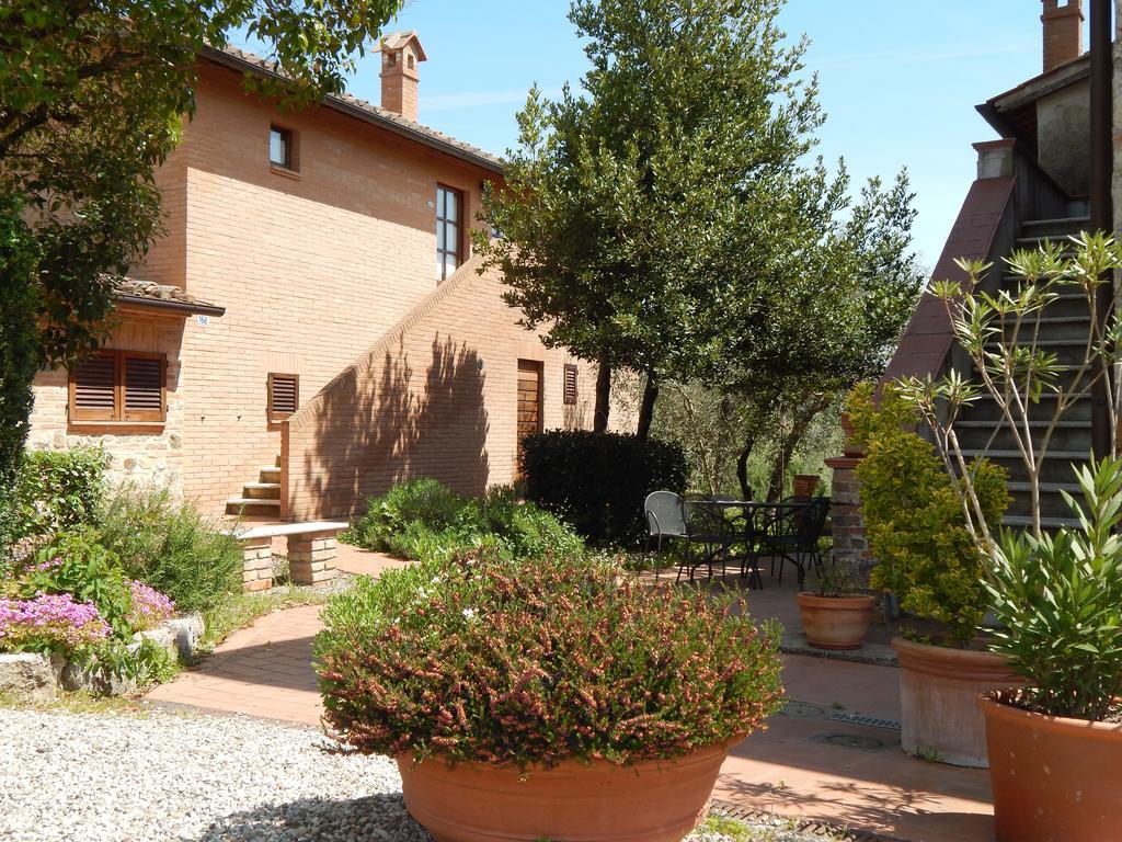 Fullino Nero Rta - Residenza Turistico Alberghiera Siena Eksteriør bilde