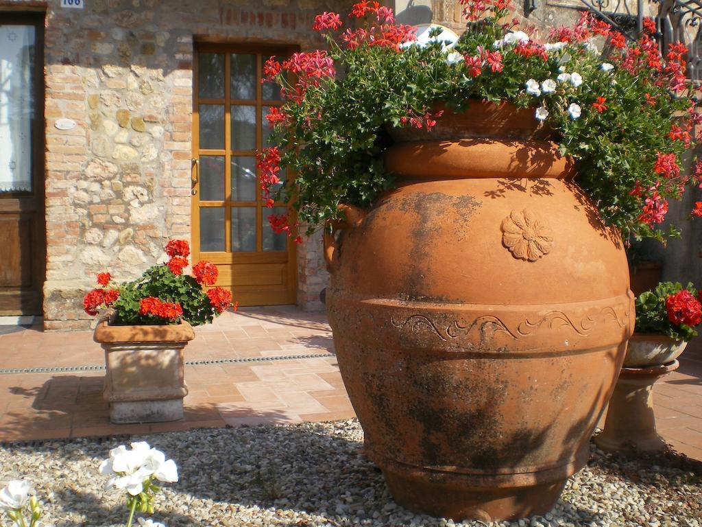 Fullino Nero Rta - Residenza Turistico Alberghiera Siena Eksteriør bilde